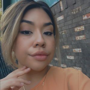 Meet your Posher, Fatima